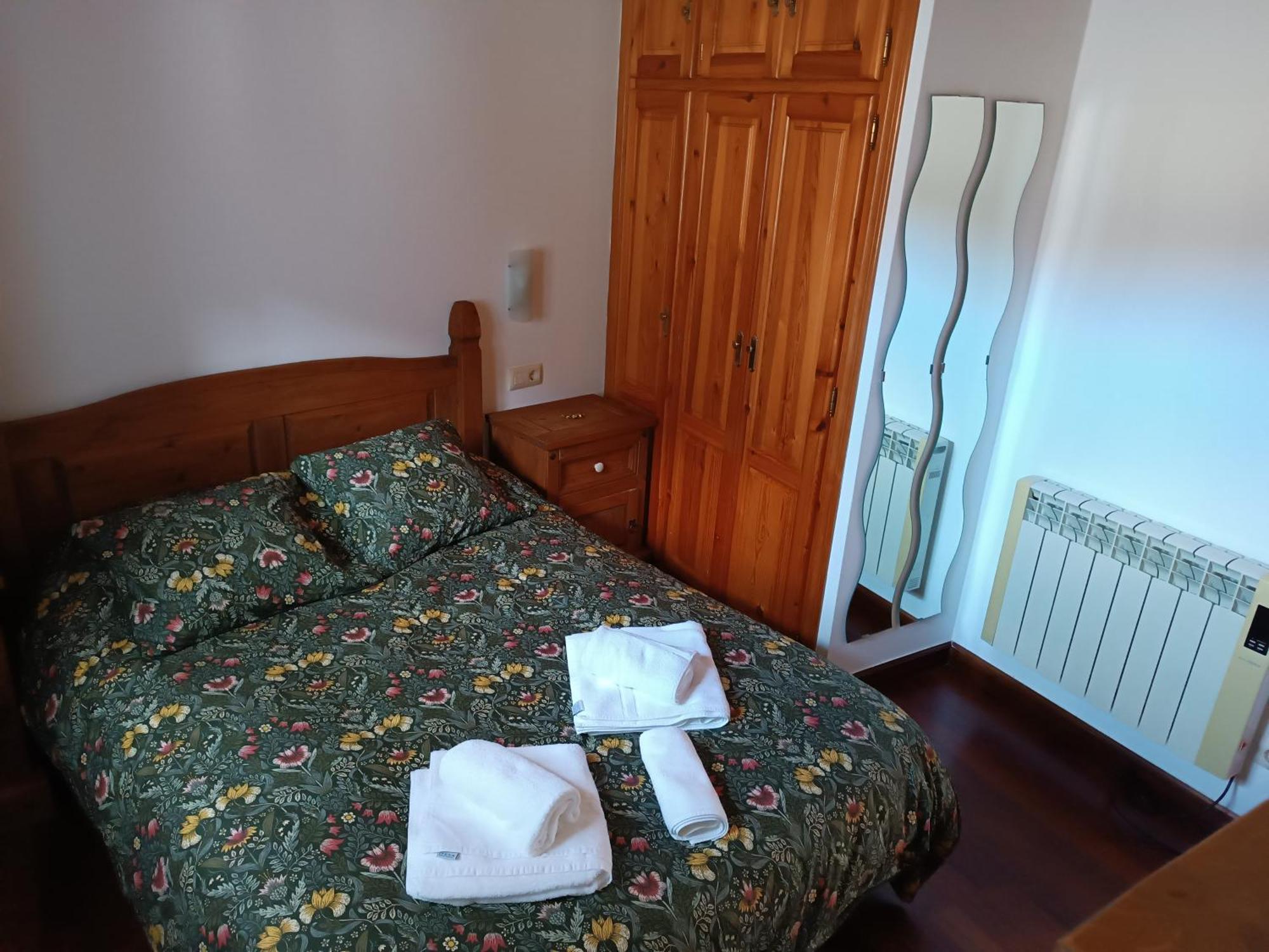 Mar Tu Apartamento En 利亚内斯 外观 照片