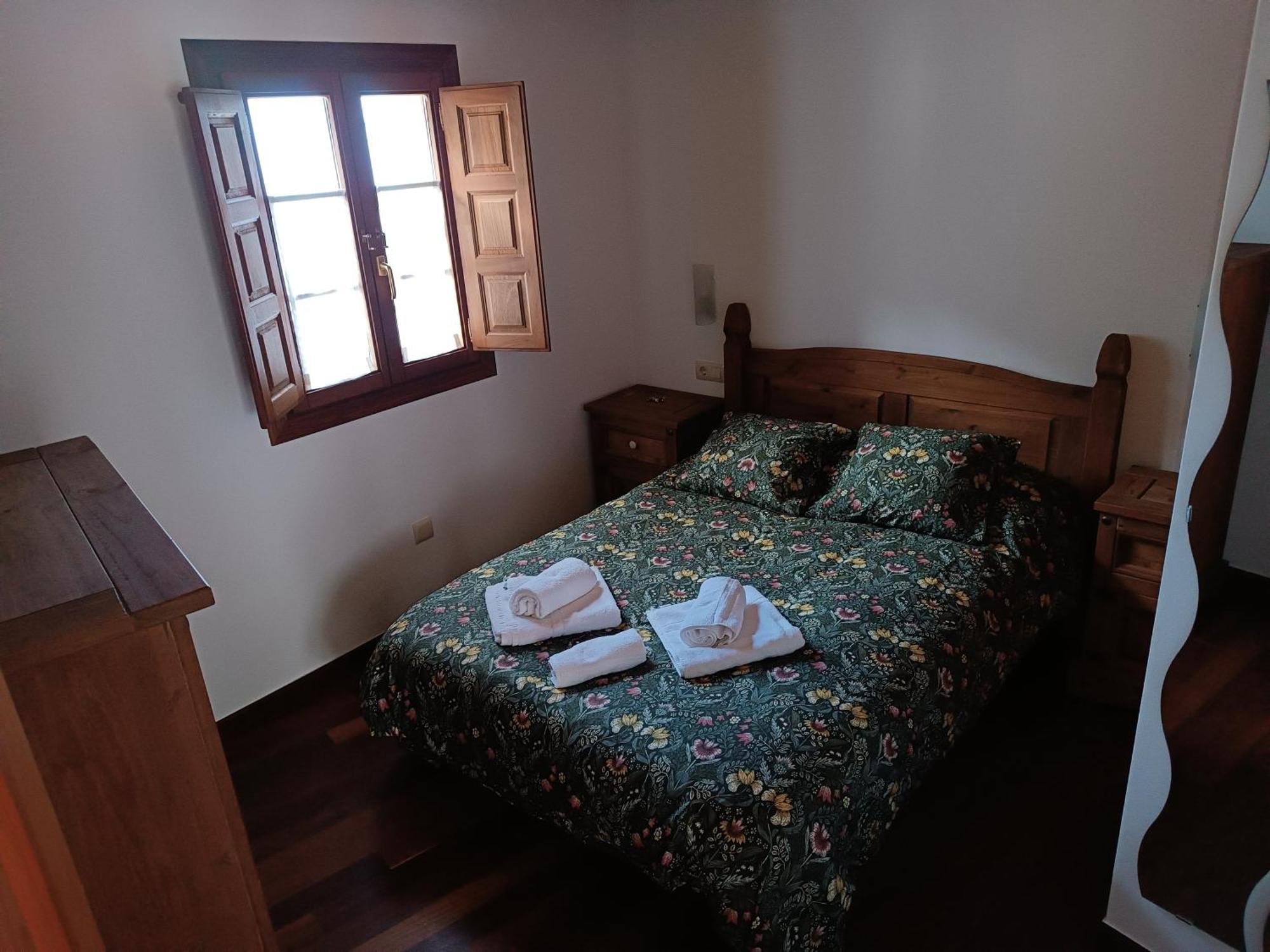 Mar Tu Apartamento En 利亚内斯 外观 照片